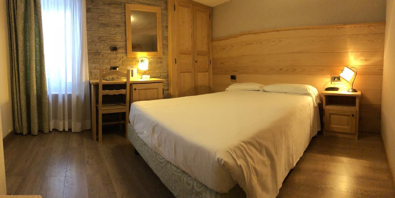 Hotel Edelweiss 3 Stelle Superior Бройл-Червиня Екстериор снимка