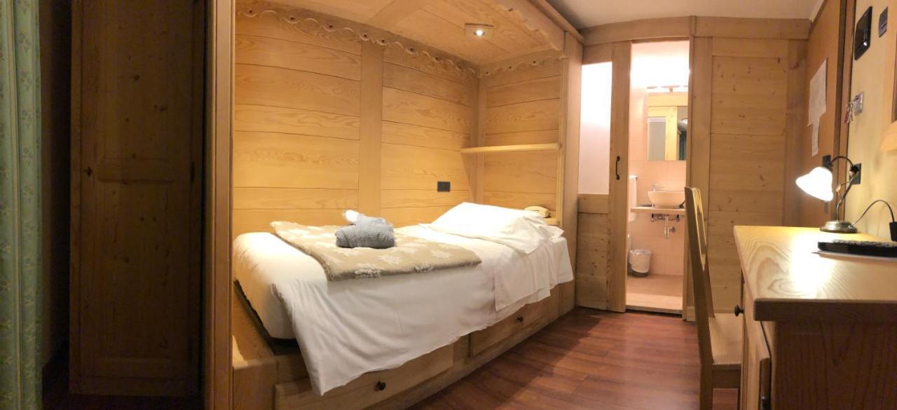 Hotel Edelweiss 3 Stelle Superior Бройл-Червиня Екстериор снимка