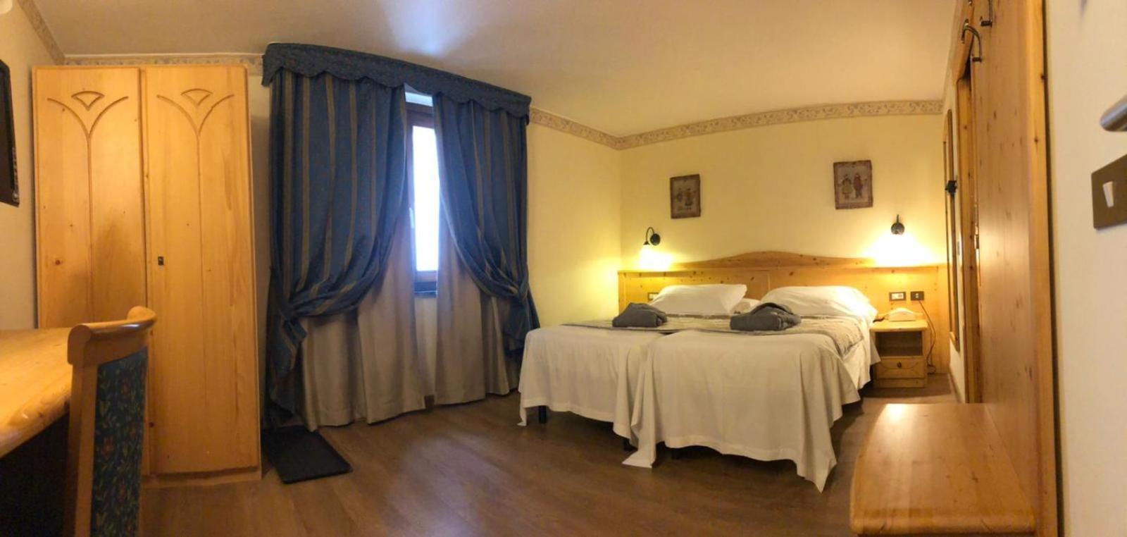Hotel Edelweiss 3 Stelle Superior Бройл-Червиня Екстериор снимка