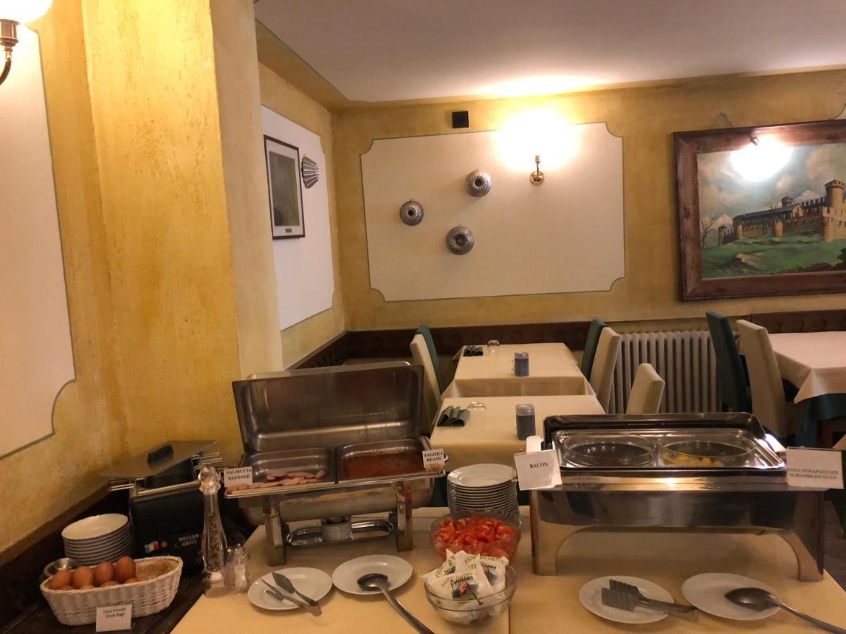Hotel Edelweiss 3 Stelle Superior Бройл-Червиня Екстериор снимка